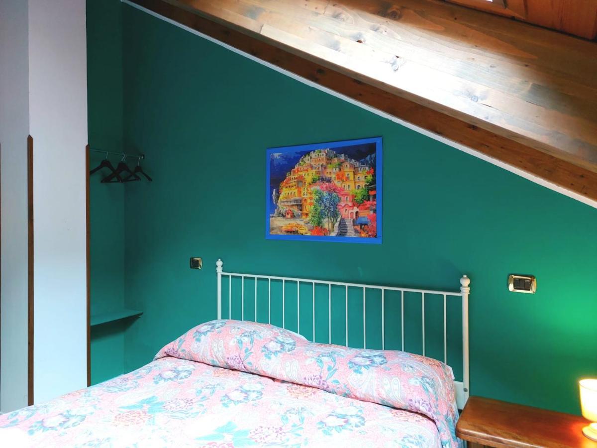 Agriturismo Il Pettirosso Аджерола Экстерьер фото