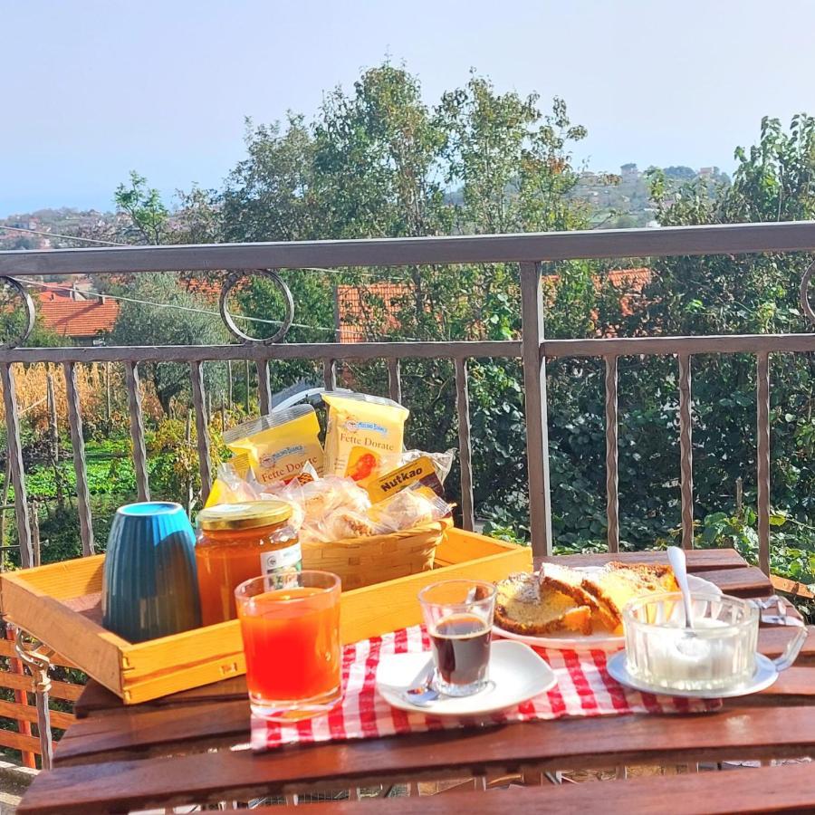 Agriturismo Il Pettirosso Аджерола Экстерьер фото