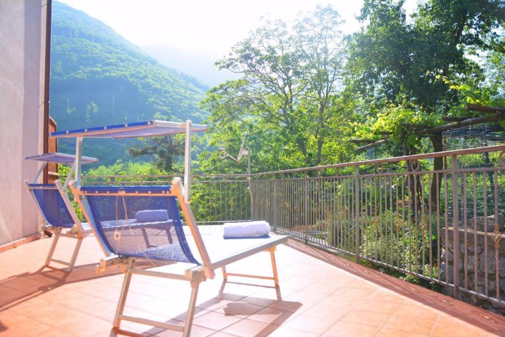 Agriturismo Il Pettirosso Аджерола Экстерьер фото